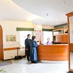Hotel Reza 4*